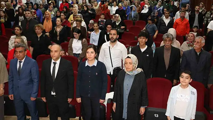 Diyarbakır'da Dünya Romanlar Günü etkinliği