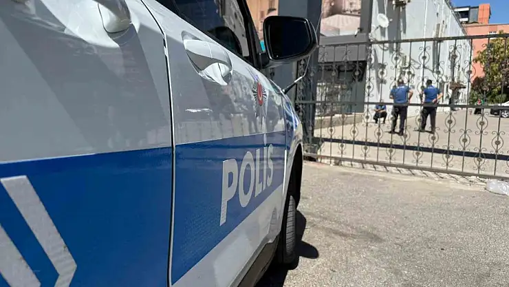 Diyarbakır'da eski eşinin ailesi tarafından silahlı saldırıya uğrayan şahıs yaralandı