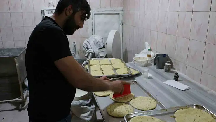 Diyarbakır'da fırınlarda Ramazan bayramı telaşı