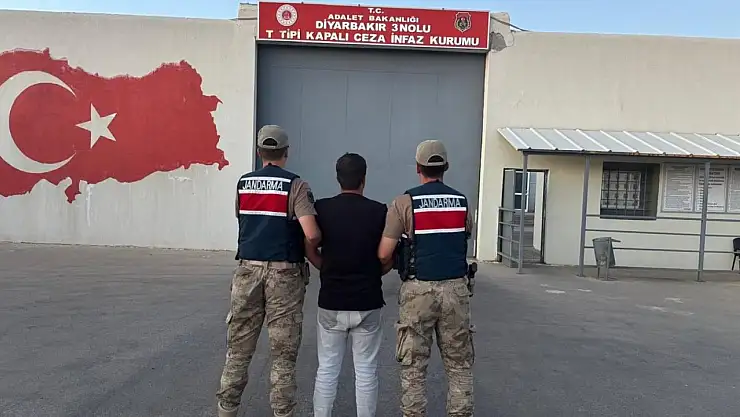 Diyarbakır'da kesinleşmiş hapis cezası ile aranan 2 kişi yakalandı