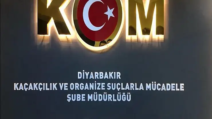 Diyarbakır'da nisanda çok sayıda kaçak ürün ele geçirildi: 5 tutuklama