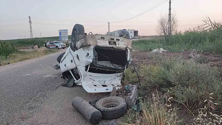 Diyarbakır'da otomobil devrildi: 1 ölü, 4 yaralı