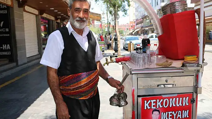 Diyarbakır'da sıcakların kurtarıcısı: Meyan kökü şerbeti