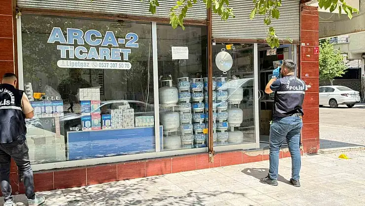 Diyarbakır'da silahlı kavgada facianın eşiğinden dönüldü: Kurşunlar tüp dolu dükkana isabet etti
