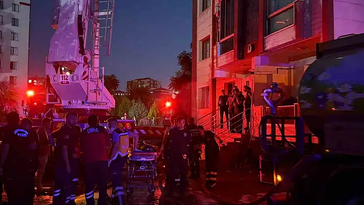 Diyarbakır'daki yangında can pazarı: Mahsur kalan bebek kurtarıldı