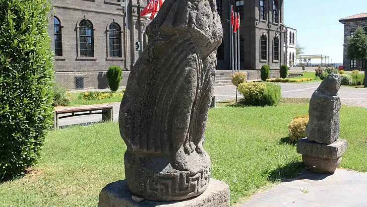 Diyarbakır Müzesi'nde 3 kıymetli eser ilk kez kalıcı olarak sergilendi