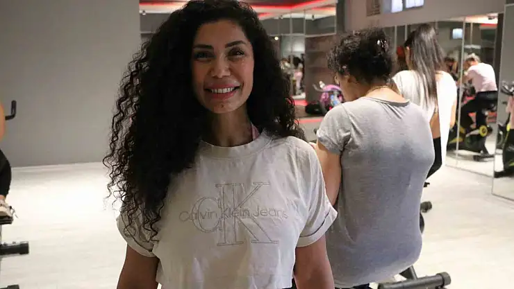 Diyarbakırlı kadınlar 'halayla' zayıflıyor