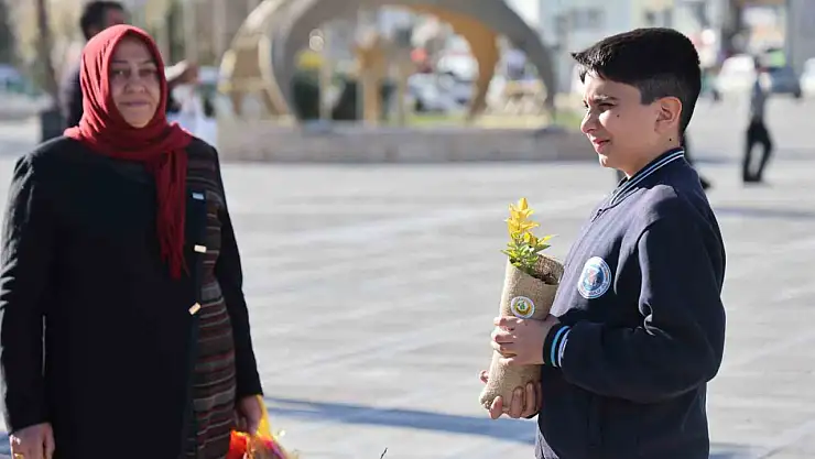 Elazığ'da 23 bin fidan dağıtıldı
