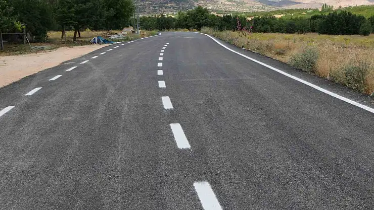 Elazığ'da 4 köyün BSK kaplamalı yol çalışması tamamlandı