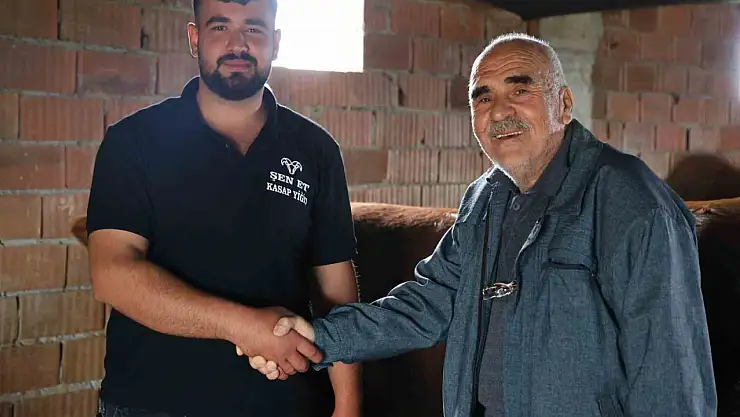 Elazığ'da 75 yaşındaki emekli polisin kurbanlık pazarlığı yüzleri güldürdü