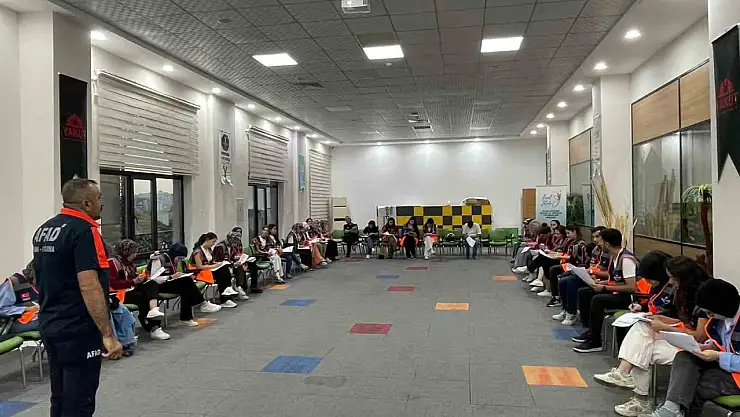 Elazığ'da AFAD gönüllülerinin eğitimleri sürüyor