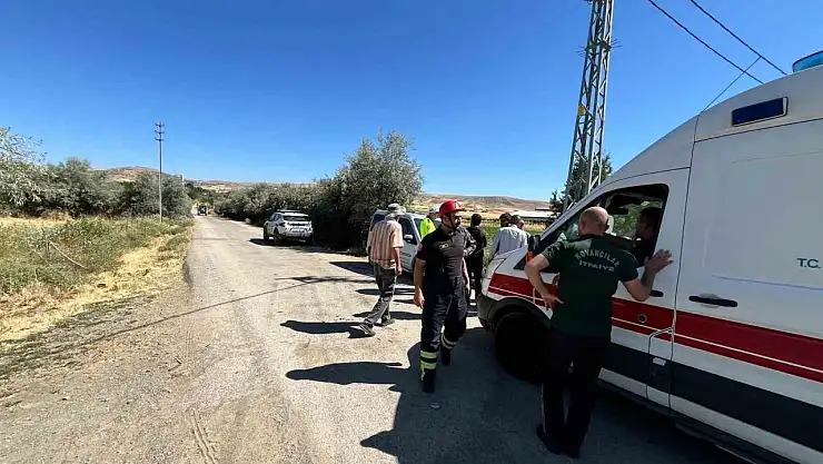 Elazığ'da araç direğe çarptı: 1 yaralı
