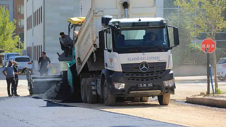 Elazığ'da asfalt seferberliği sürüyor