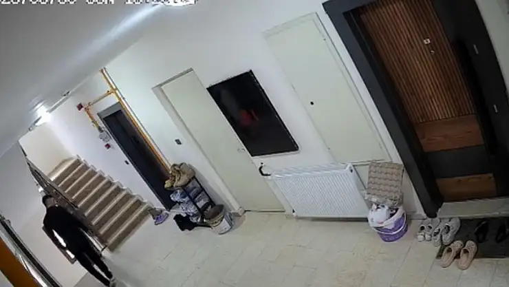 Elazığ'da bayramda ayakkabı hırsızlığı: Gündüz keşif yapıp gece kapının önündeki botu çaldı