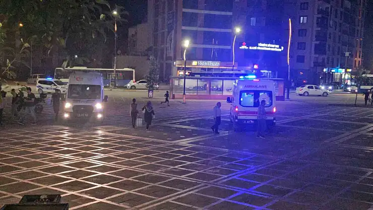 Elazığ'da bıçaklı kavga: 2 yaralı