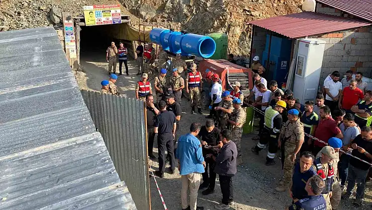Elazığ'da göçük altında kalan işçinin cansız bedenine ulaşıldı
