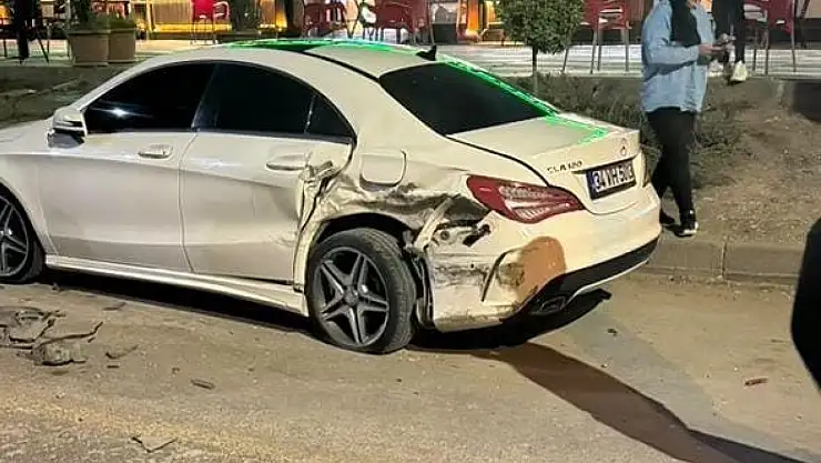 Elazığ'da iki otomobil çarpıştı: 1 yaralı