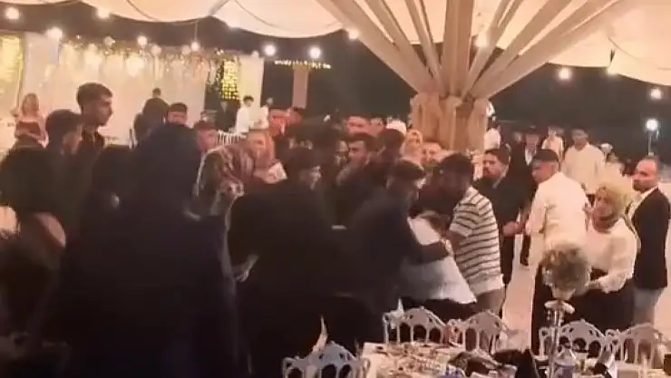 Elazığ'da mezuniyet balosunda kavga