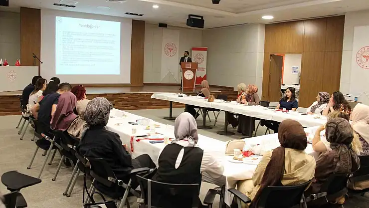 Elazığ'da NRP eğitimi düzenlendi