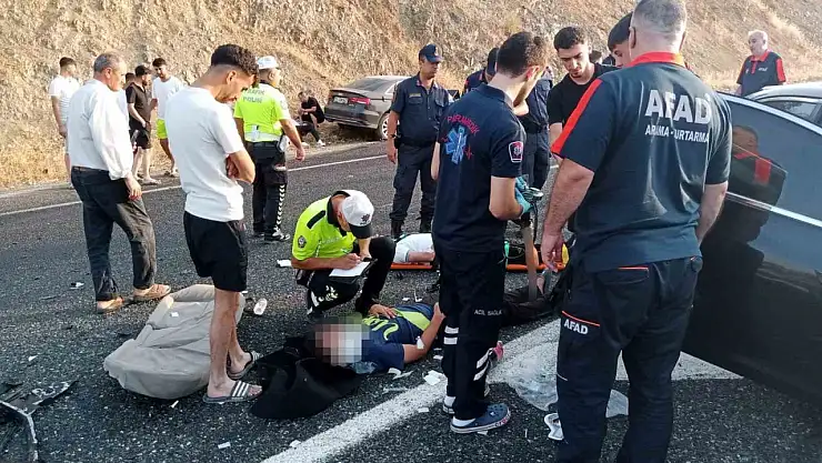 Elazığ'da otomobiller çarpıştı: 1'i ağır 6 yaralı