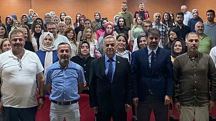 Elazığ'da personele etkili konuşma ve diksiyon eğitimi