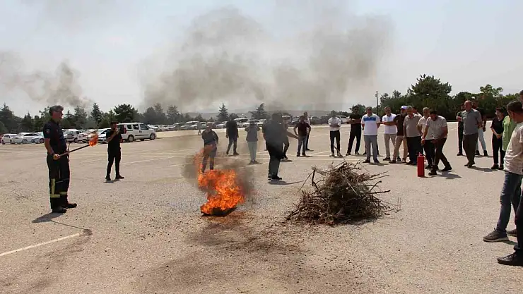 Elazığ'da sağlıkçılara yangın tatbikatı gerçekleştirildi