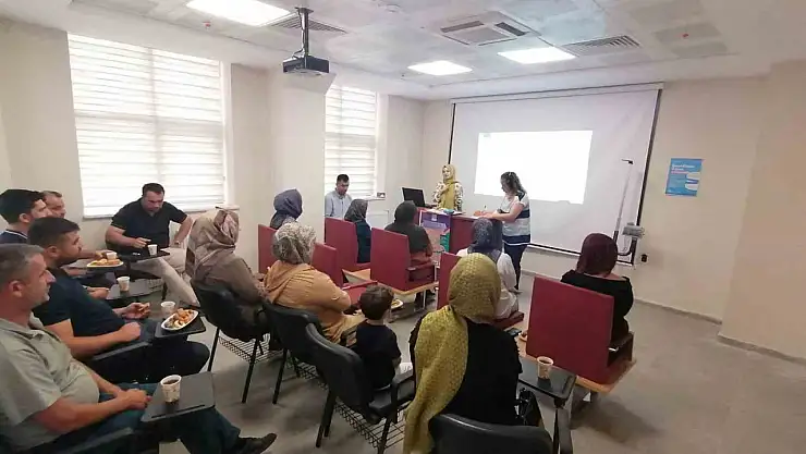 Elazığ'da sağlıklı hayat akademisi eğitimleri sürüyor