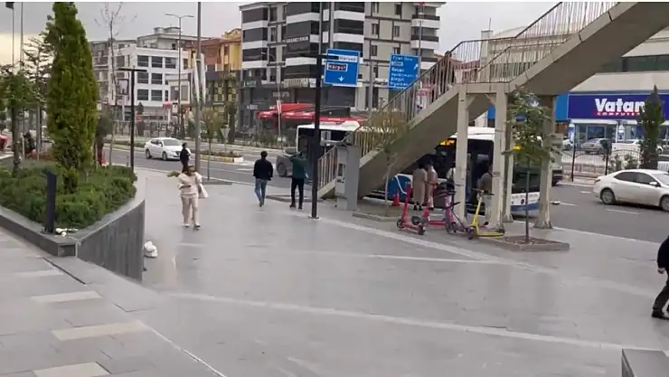 Elazığ'da şiddetli fırtına etkili oldu