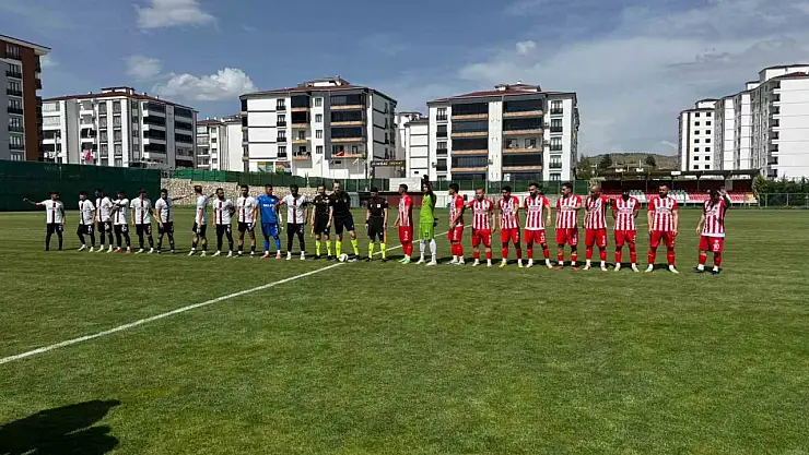 Elazığ'da Siverek Belediyespor penaltılarla turladı