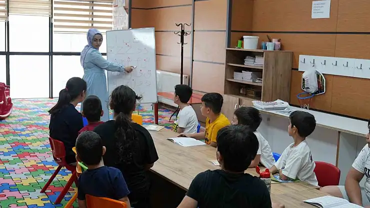 Elazığ'da yaz kursları yoğun katılımla sürüyor