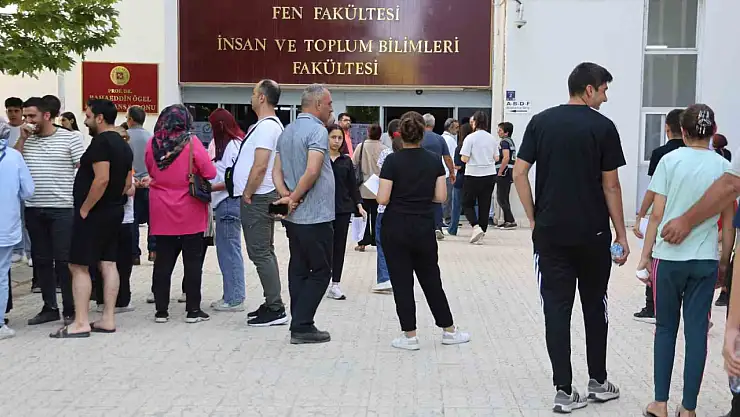 Elazığ'da YKS heyecanı devam ediyor