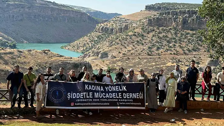 Elazığlı kadınlar ve gençler Diyarbakır'ı gezdi