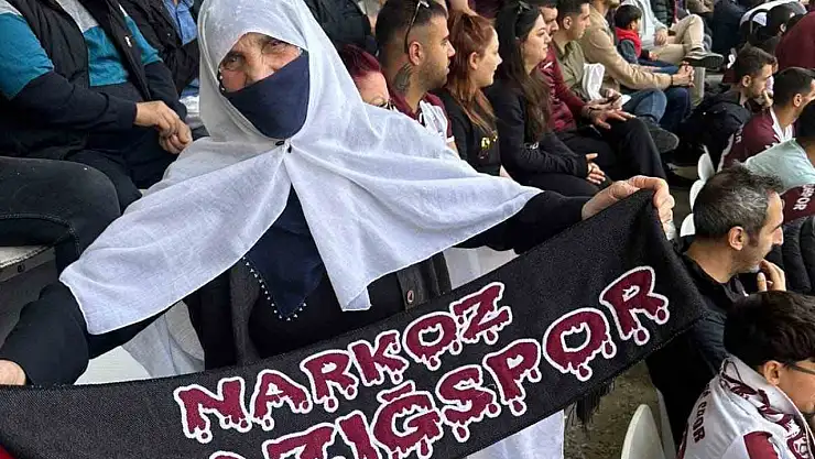 Elazığspor fanatiği Muhsine nine