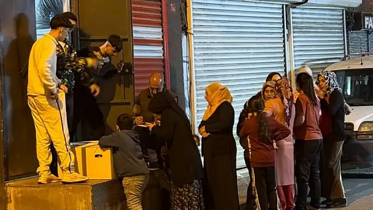 Fatih Mahalle muhtarından örnek davranış