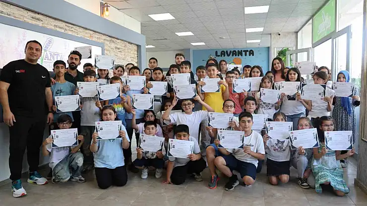 Gakgo Spor Kulübü'nde başarı gösteren 67 sporcuya sertifikaları verildi