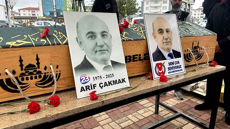 Gazeteci Arif Çakmak son yolculuğuna uğurlandı