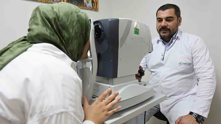 Göz Hastalıkları Uzmanı Dr. Cebrayilov: ''Gözleri fazla ovuşturmak kornea dokusunun incelmesine neden olur''