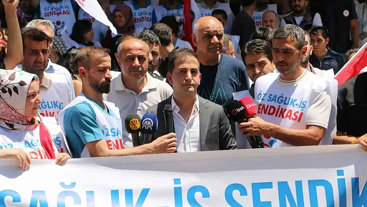 HAK-İŞ ve Öz Sağlık İş Başkanı Aküzüm. 'Beklentimiz, çalışanı merkeze alan, geçim şartlarını gözeten adil bir teklifin ortaya konmasıdır'