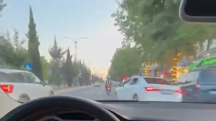 Hatalı geçiş yapan sürücü zor toparladı, kazaya ramak kaldı