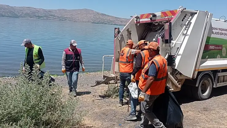 Hazar gölü etrafında 40 ton çöp toplandı