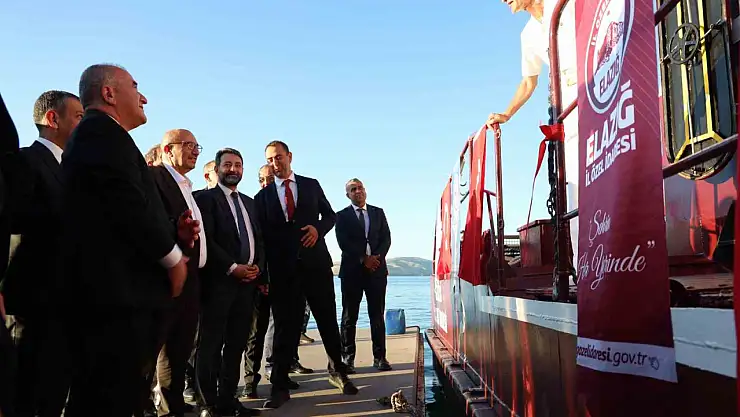 Hazar Gölü temizliği için ilk adım atıldı: 'Hazar'ın Nefesi' hizmete girdi