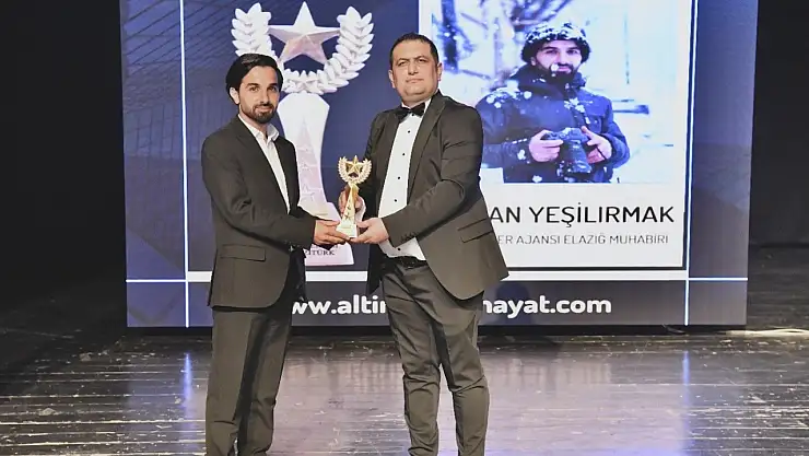 İHA'ya 'Yılın En İyi Erkek Haber Muhabiri' ödülü