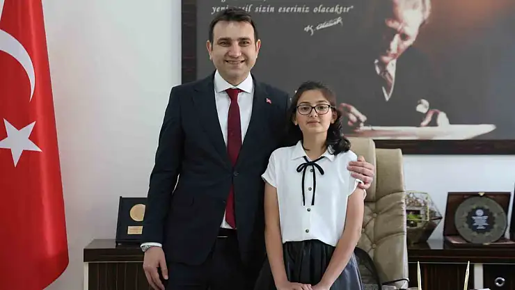 İl Milli Eğitim Müdürü koltuğuna oturan Elif'in ilk icraatı okul servislerinin güvenliği oldu