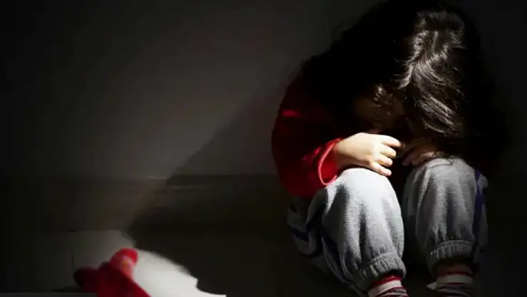 Karaman'da 14 yaşındaki Çocuk Hastane Tuvaletinde Doğum Yaptı, Bebeğini Çöpe Attı