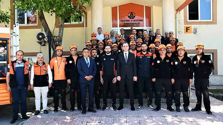 Karayollarından afetlere güçlü hazırlık: Afetlere müdahale için 28 kişilik ekip kuruldu
