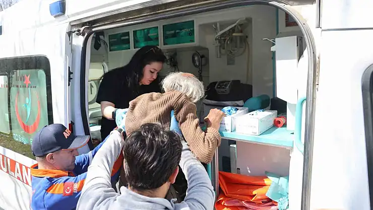 Kaybolduktan 41 saat sonra bulunmuştu: Ambulansa binerken 'Çizmelerimi çıkarayım' demesi yürekleri ısıttı