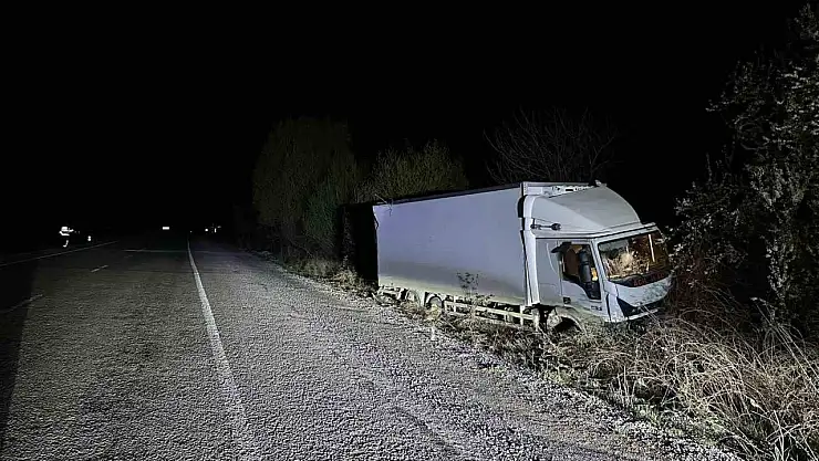 Kontrolden çıkan kamyon karşı şeride geçti: 1 yaralı