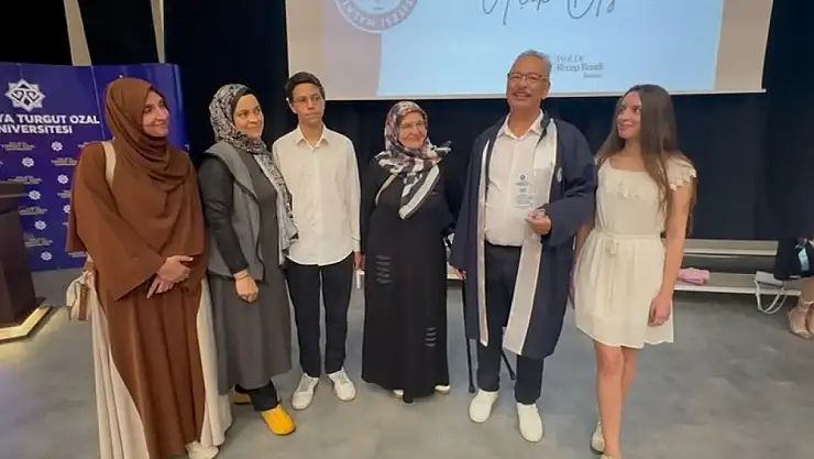 Malatya'da 61 yaşında adam, madencilik bölümünü birincilikle bitirdi