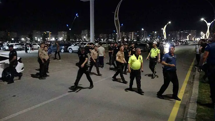 Malatya'da asker konvoyu ortalığı karıştırdı