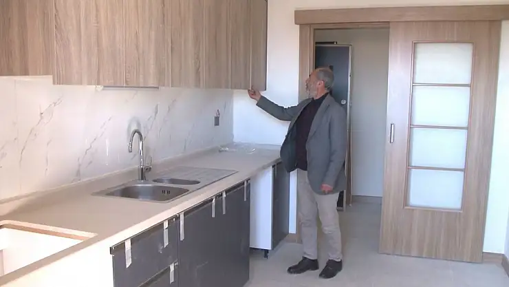 Malatya'da depremzedeler yeni evlerine kavuşuyor